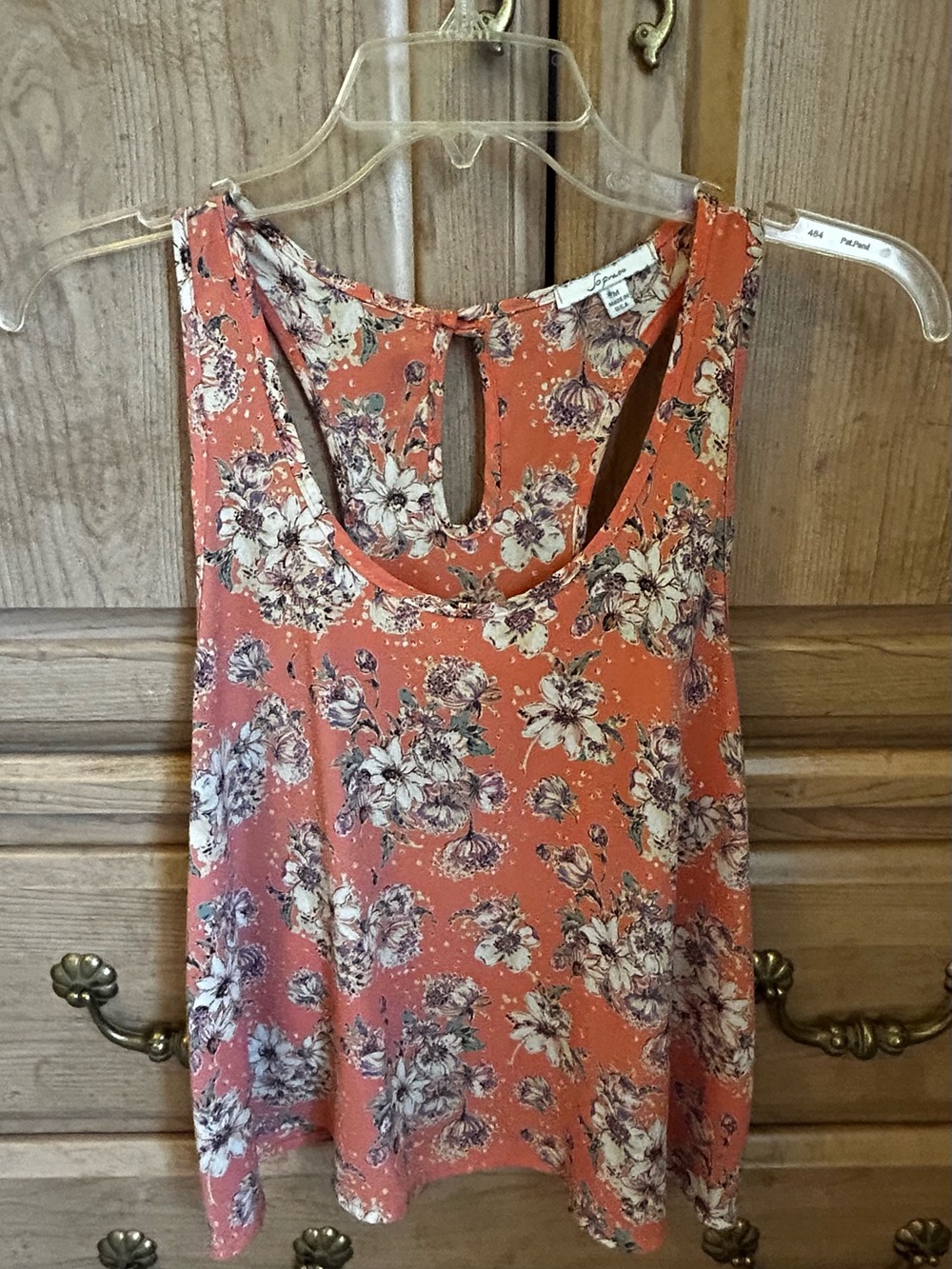 Floral Sleeveless Keyhole Tank - Coral and Cream